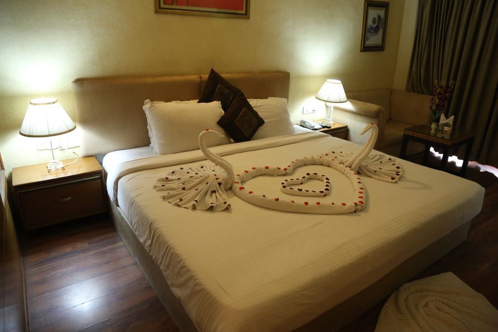 Meuse Jupiter Business And Luxury Hotel Nashik Oda fotoğraf