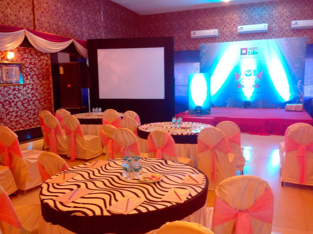 Meuse Jupiter Business And Luxury Hotel Nashik Dış mekan fotoğraf